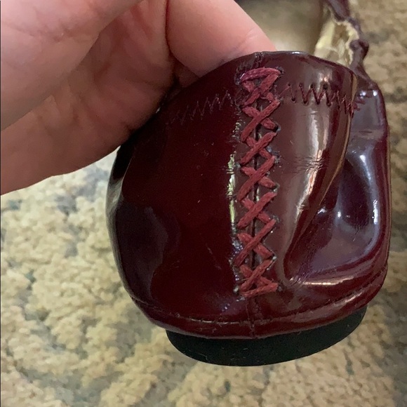 BCBG burgundy flats - Picture 2 of 7